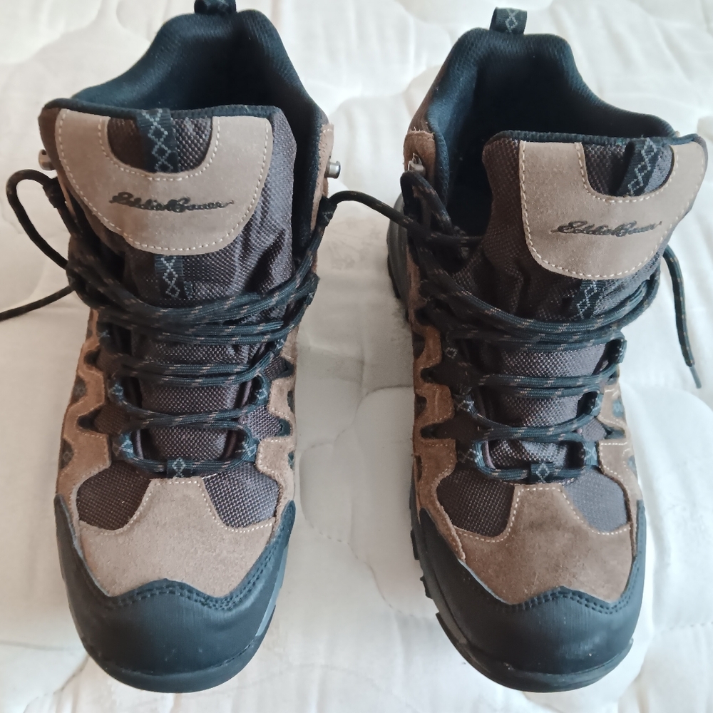 Eddie Bauer hiking boots good condition size 11